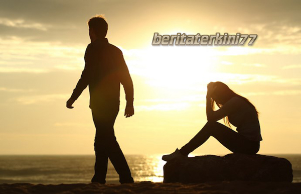 Tanda Bahwa Kamu Hanya Dijadikan Pelarian Saja