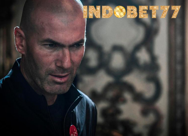 Zidane Di Sarankan Hati-hati, Resiko Dalam Menangani MU